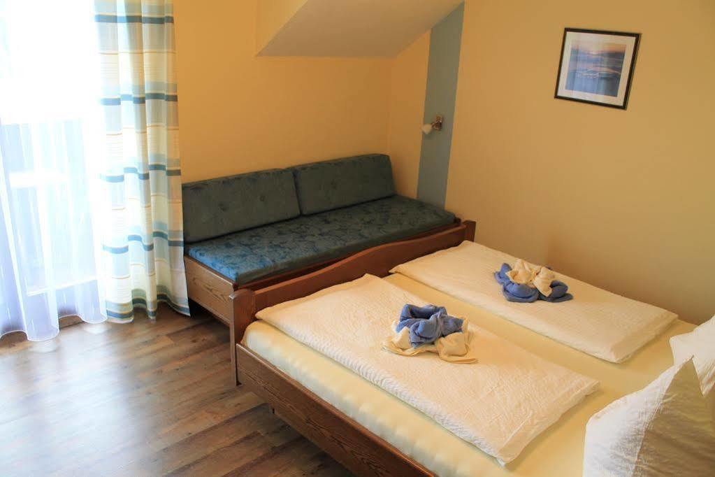 Appartement - Ferienwohnungen - Gaestehaus Gabriele 法克湖畔杜罗博拉赫 外观 照片